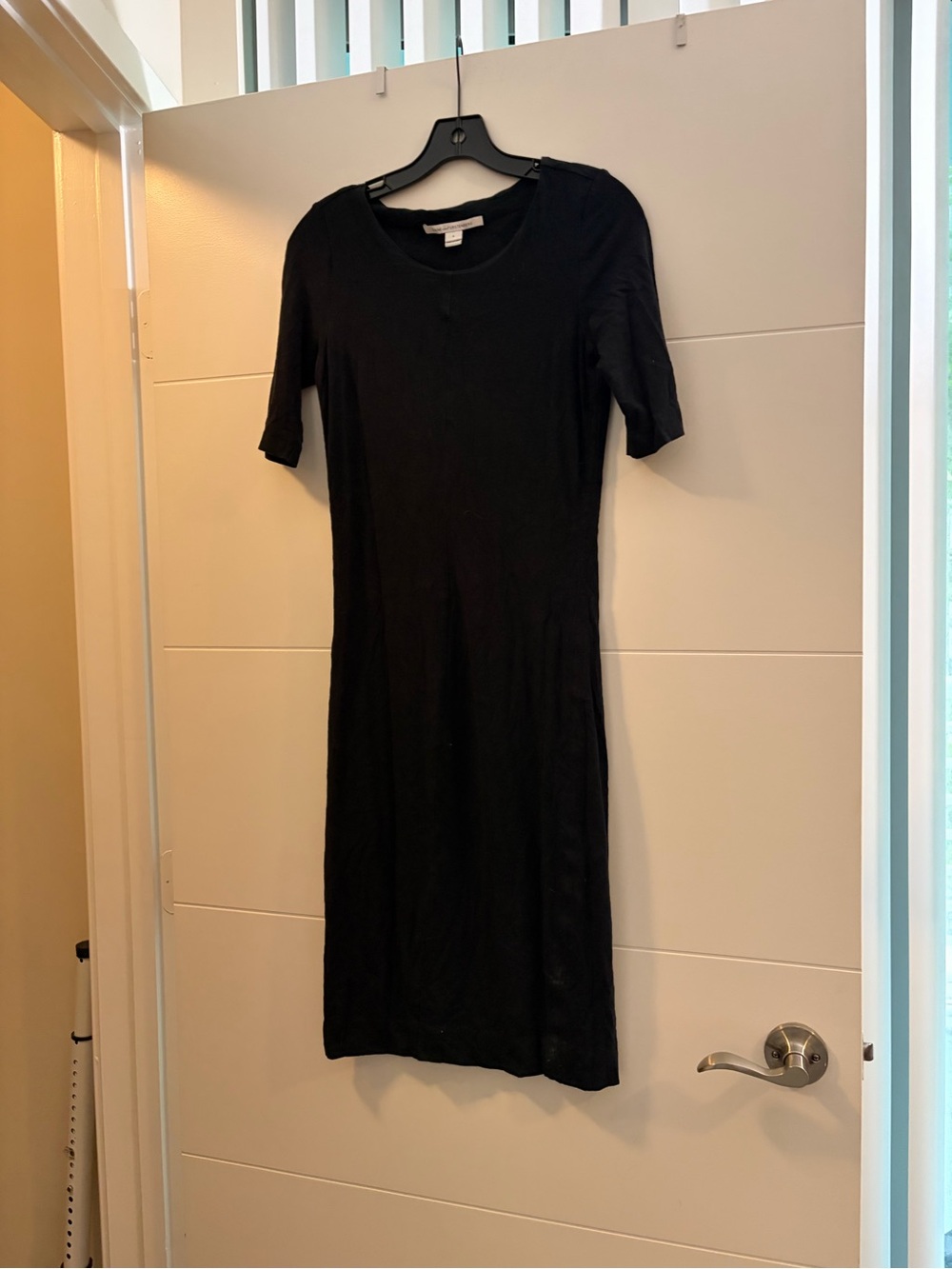 Diane Von Furstenberg Black Short-Sleeve Midi Knit Dress
